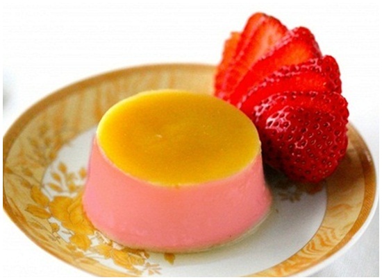 Bánh flan dâu tây